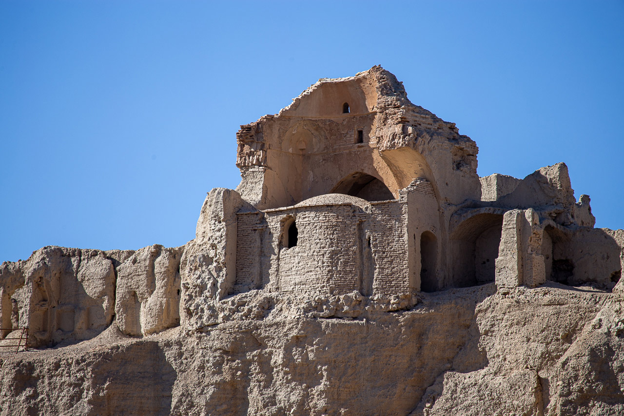 Izadkhast